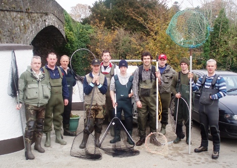 Moyola members prepare to electrofish the river at Castledawson